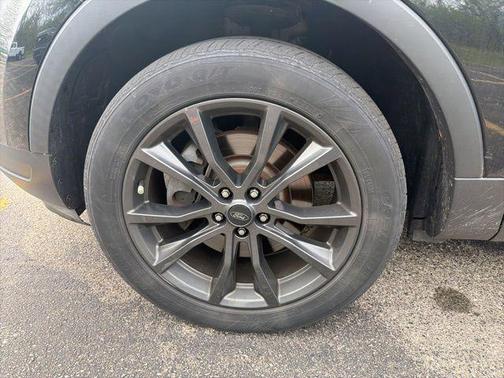 Shadow Black 2018 Ford Explorer XLT