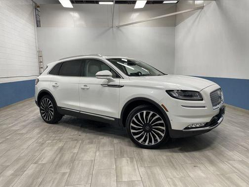 2023 Lincoln Nautilus Black Label