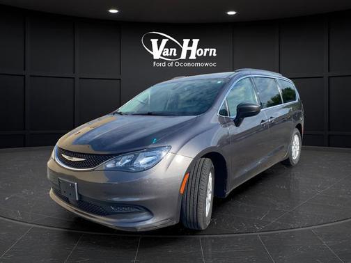 Granite Crystal Metallic Clearcoat 2021 Chrysler Voyager LXI
