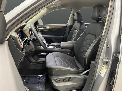 2024 Volkswagen Atlas 2.0T SE w/Technology 4MOTION