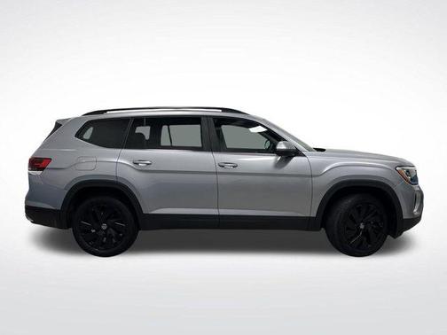 2024 Volkswagen Atlas 2.0T SE w/Technology 4MOTION