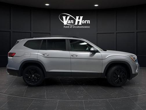 2024 Volkswagen Atlas 2.0T SE w/Technology 4MOTION