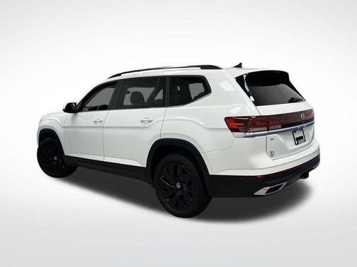2024 Volkswagen Atlas 2.0T SE w/Technology 4MOTION