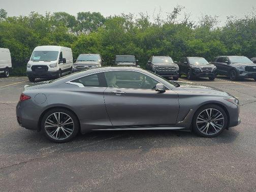 2022 INFINITI Q60 LUXE AWD