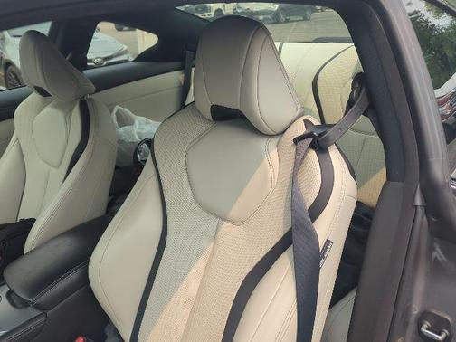 2022 INFINITI Q60 LUXE AWD