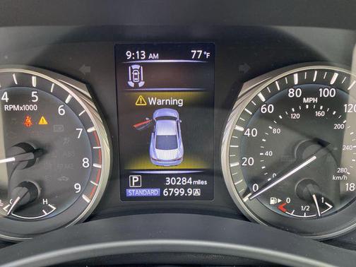 2022 INFINITI Q60 LUXE AWD
