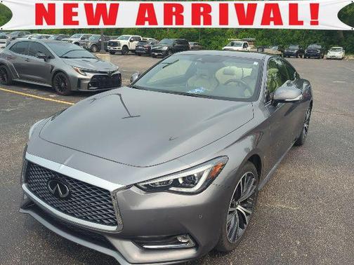 2022 INFINITI Q60 LUXE AWD