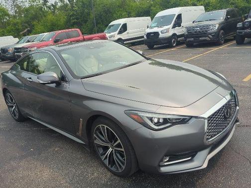 2022 INFINITI Q60 LUXE AWD