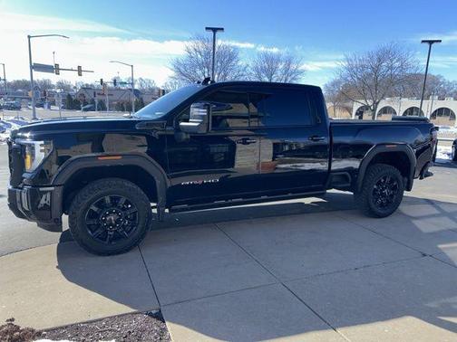 2024 GMC Sierra 2500 AT4