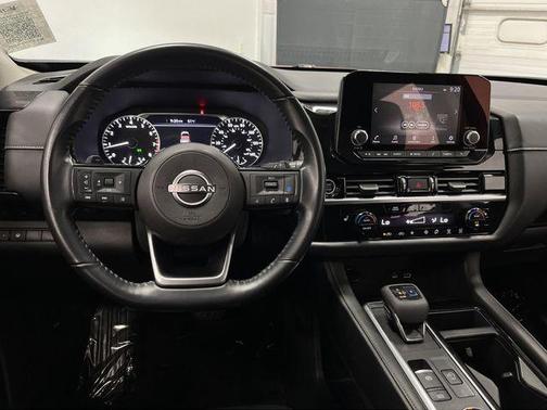 2022 Nissan Pathfinder SV 4WD