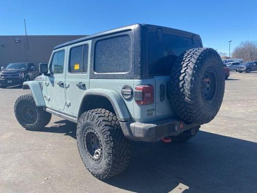 Earl Clearcoat 2023 Jeep Wrangler Rubicon
