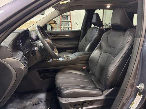 2023 INFINITI QX60 SENSORY