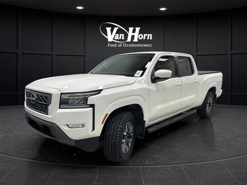 Glacier White 2022 Nissan Frontier SV