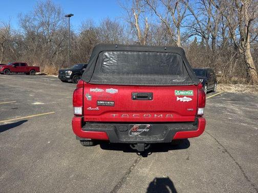 2016 Toyota Tacoma SR
