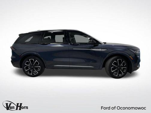 2024 Lincoln Nautilus Reserve
