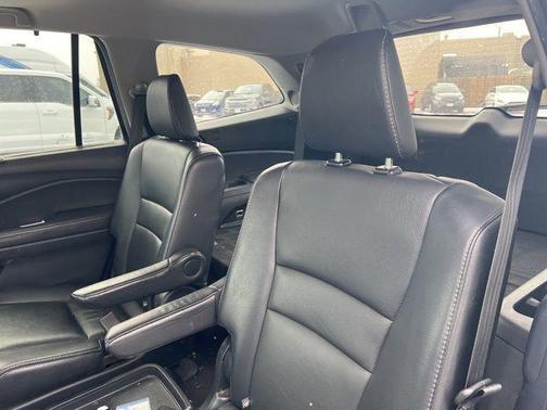 2019 Honda Pilot Touring 8-Passenger