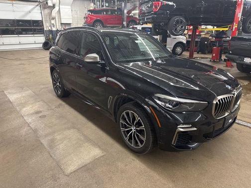 2021 BMW X5 M50i