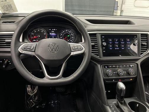 2021 Volkswagen Atlas 3.6L SE w/Technology