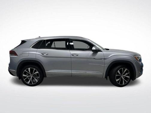 2024 Volkswagen Atlas Cross Sport 2.0T SEL Premium