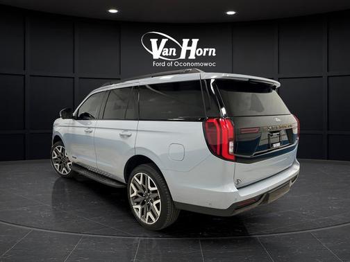 Glacier Gray Metallic TriCoat 2025 Ford Expedition Tremor