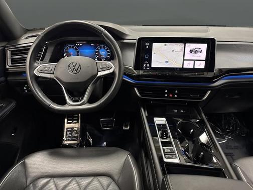 2024 Volkswagen Atlas Cross Sport 2.0T SEL Premium