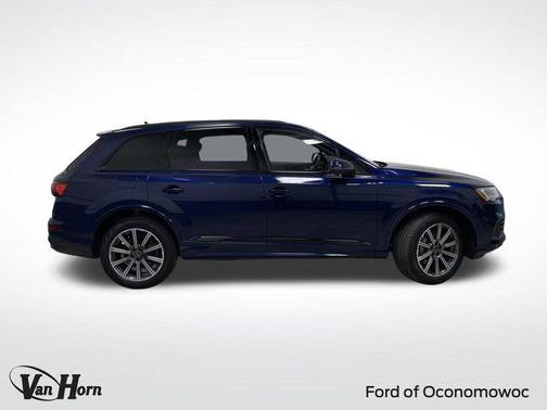 2023 Audi Q7 45 Premium Plus