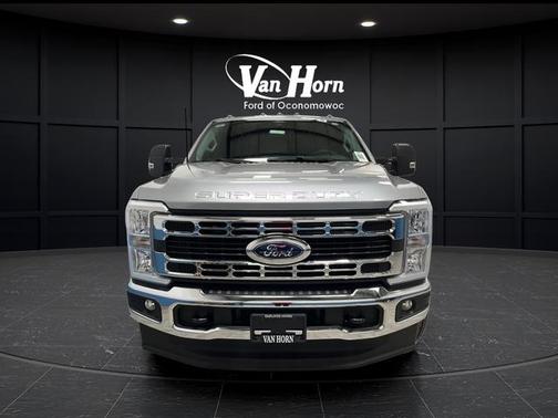 Iconic Silver Metallic 2024 Ford F-250 XLT