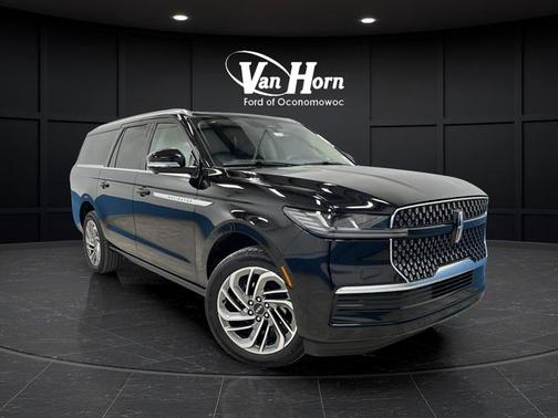 Black Metallic 2025 Lincoln Navigator Reserve