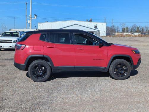 2023 Jeep Compass Trailhawk