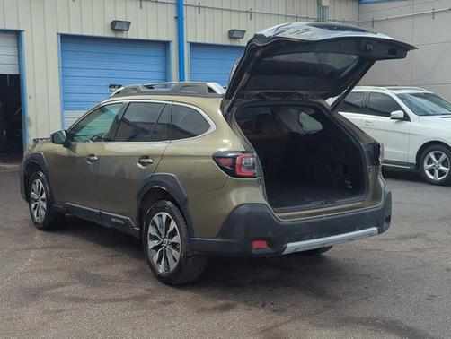 2024 Subaru Outback Touring