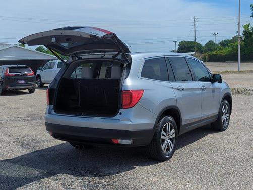 Lunar Silver Metallic 2016 Honda Pilot EX-L