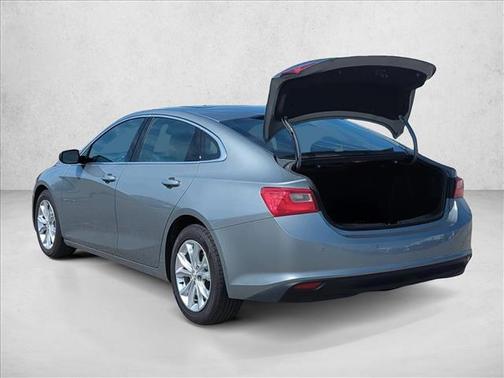 Sterling Gray Metallic 2024 Chevrolet Malibu FWD 1LT