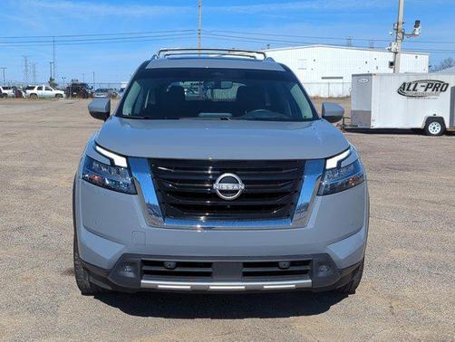 2023 Nissan Pathfinder Platinum 4WD