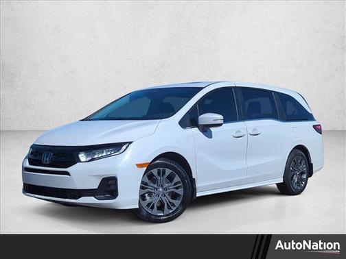 Platinum White Pearl 2026 Honda Odyssey Touring