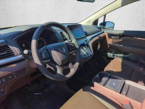 Platinum White Pearl 2026 Honda Odyssey Touring