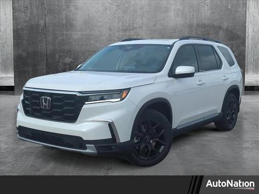 2025 Honda Pilot Touring 8-Passenger
