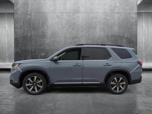 2025 Honda Pilot Touring 8-Passenger
