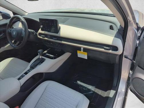 Solar Silver Metallic 2027 Honda HR-V LX