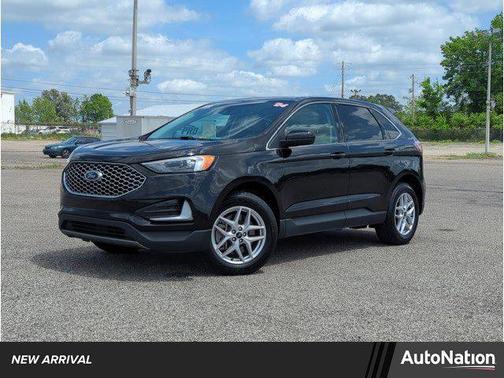 Agate Black Metallic 2024 Ford Edge SEL