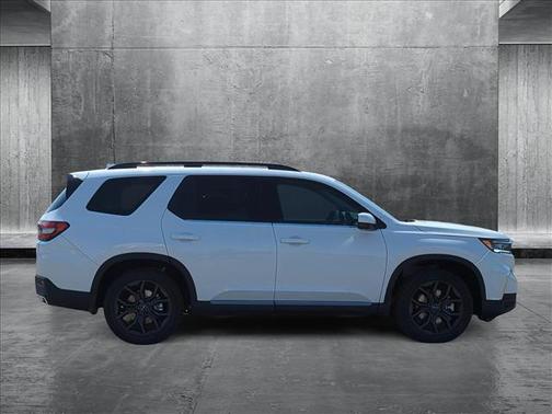 2025 Honda Pilot Touring 8-Passenger