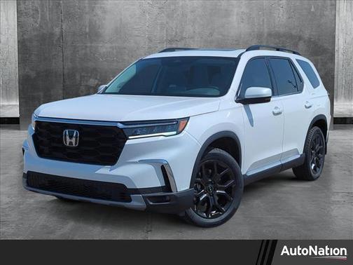 2025 Honda Pilot Touring 8-Passenger