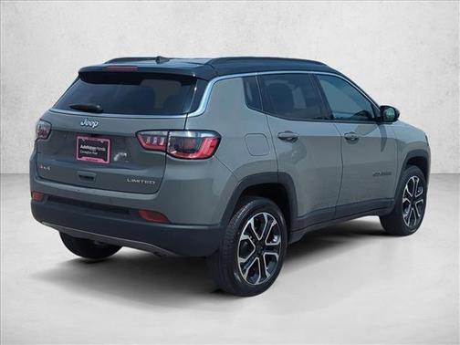 Sting-Gray Clearcoat 2024 Jeep Compass Limited