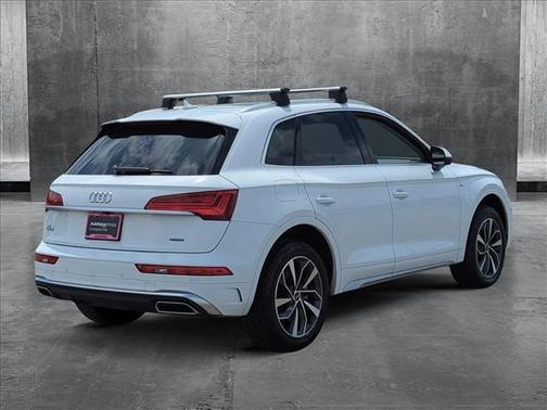 2022 Audi Q5 45 S line Premium Plus