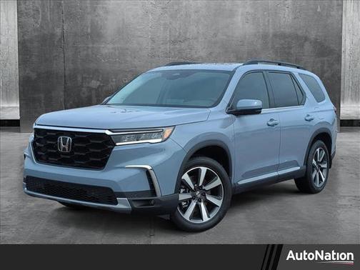 2025 Honda Pilot Touring 8-Passenger