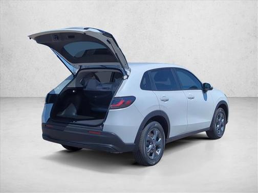 Platinum White Pearl 2027 Honda HR-V LX
