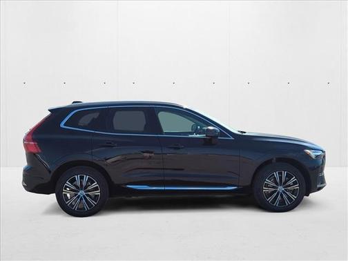 2022 Volvo XC60 B5 Inscription