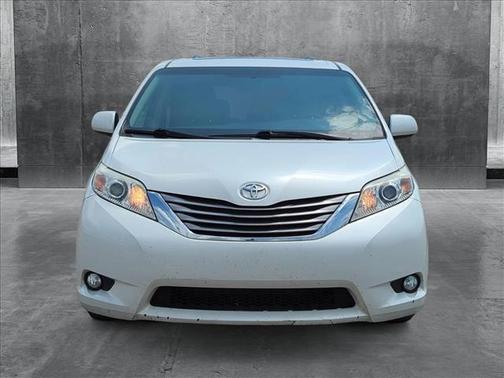 2017 Toyota Sienna XLE Premium