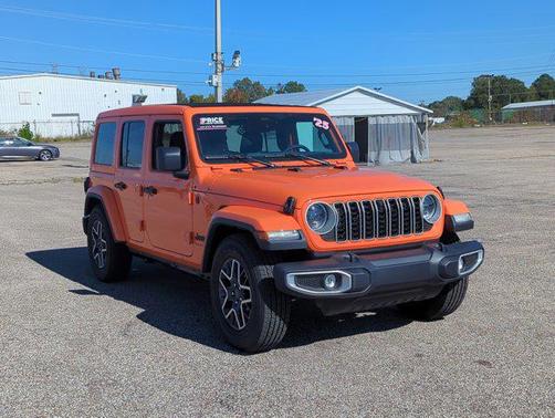 2025 Jeep Wrangler 4-Door Sahara 4x4