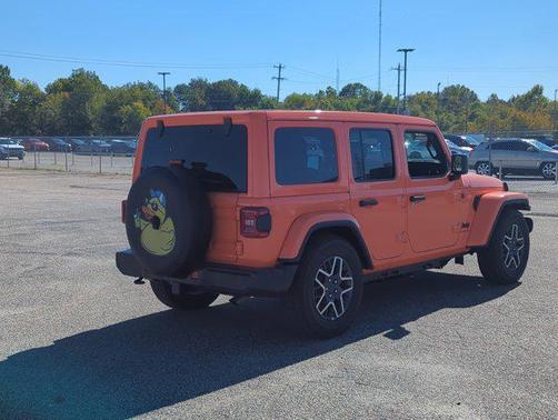 2025 Jeep Wrangler 4-Door Sahara 4x4
