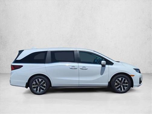 Platinum White Pearl 2026 Honda Odyssey EX-L